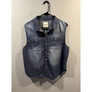 Womens MUDD Denim Sleeveless Shirt, Size XL Blue Summer Fun Casual or Dressed